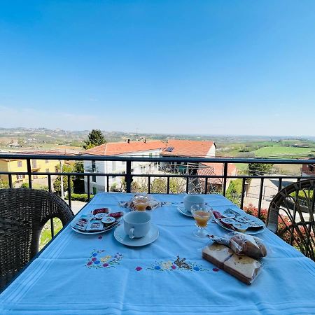 Casa Vacanze Con Vista Panoramica Frassinello Kültér fotó